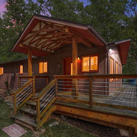 Chalet W Hot Tub, Large Deck, Grill, & Fast Wifi Berkeley Springs Exterior foto
