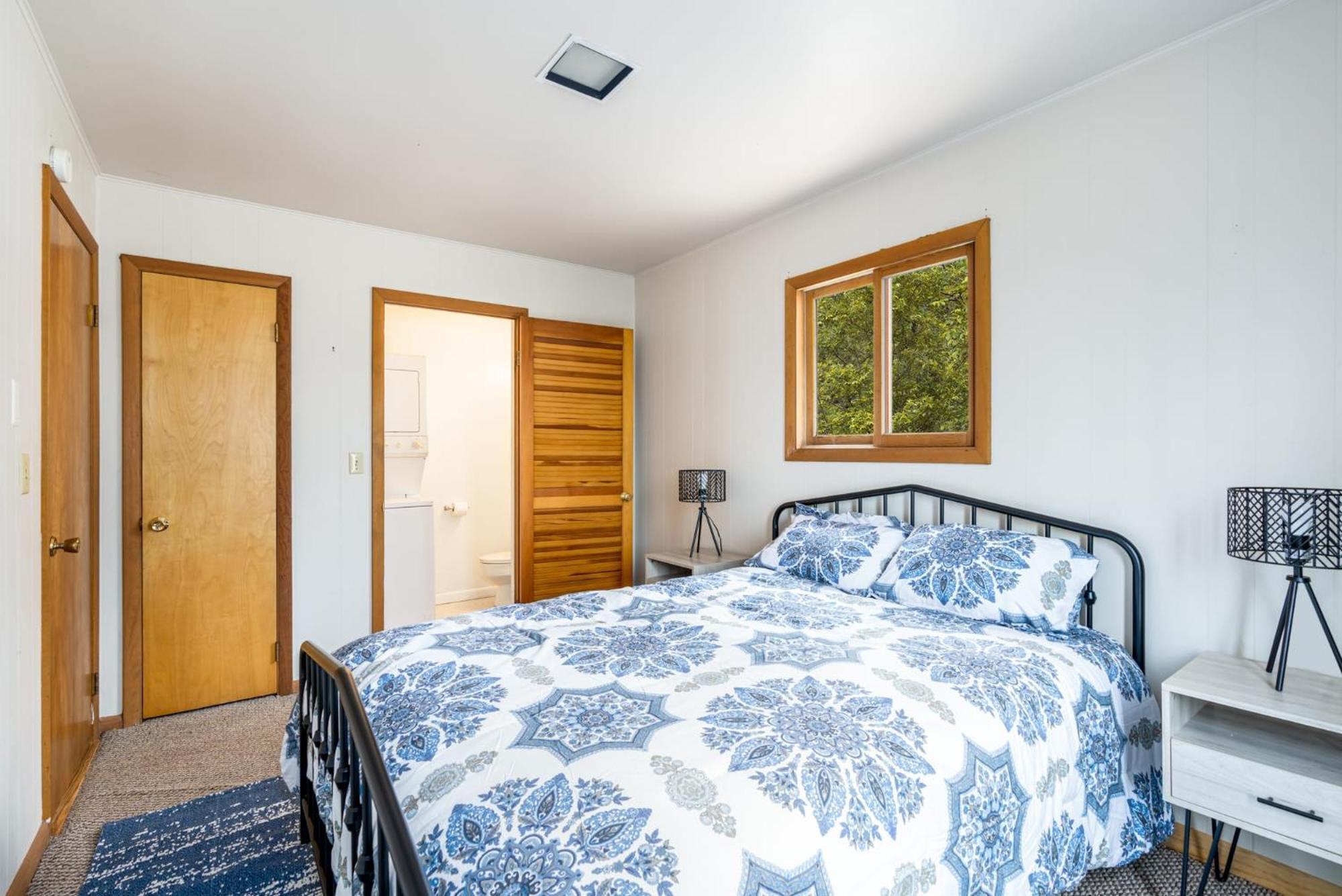 Chalet W Hot Tub, Large Deck, Grill, & Fast Wifi Berkeley Springs Exterior foto